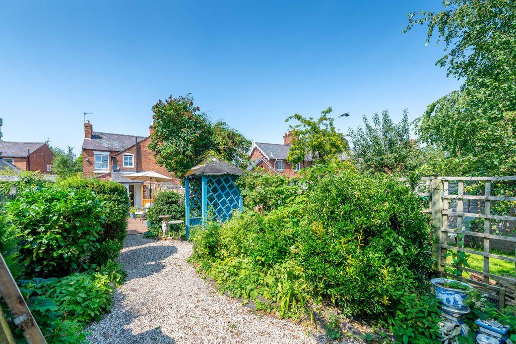 Preston Street, Shrewsbury SY2 5NY 2 bed semidetached house £295,000