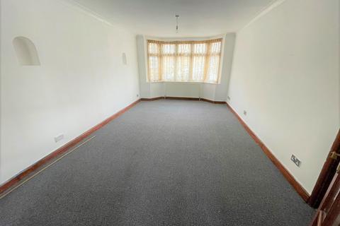 5 bedroom terraced house to rent, Meadowbank Gardens, Hounslow, TW5