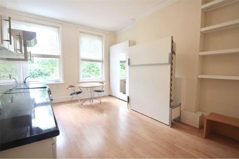 Studio to rent, Lindfield Gardens, Hampstead, London, NW3