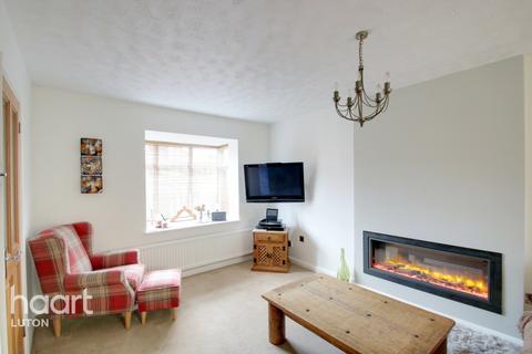 22 Cromer Way, Luton, LU2 7EE