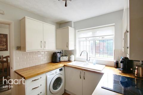 22 Cromer Way, Luton, LU2 7EE