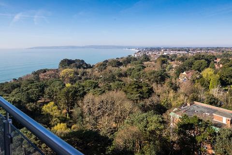 82 Admirals Walk, Bournemouth, BH2 5HG