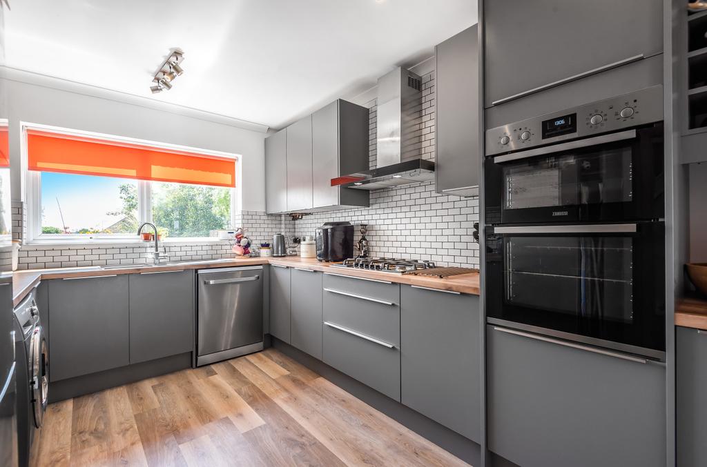 Newly Fitted Kitchen