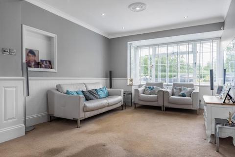 3 bedroom semi-detached house to rent, Hiliary Gardens,  Stanmore,  HA7