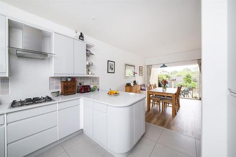14 Mellor Close, Otley, LS21 2FB