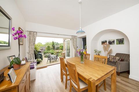 14 Mellor Close, Otley, LS21 2FB