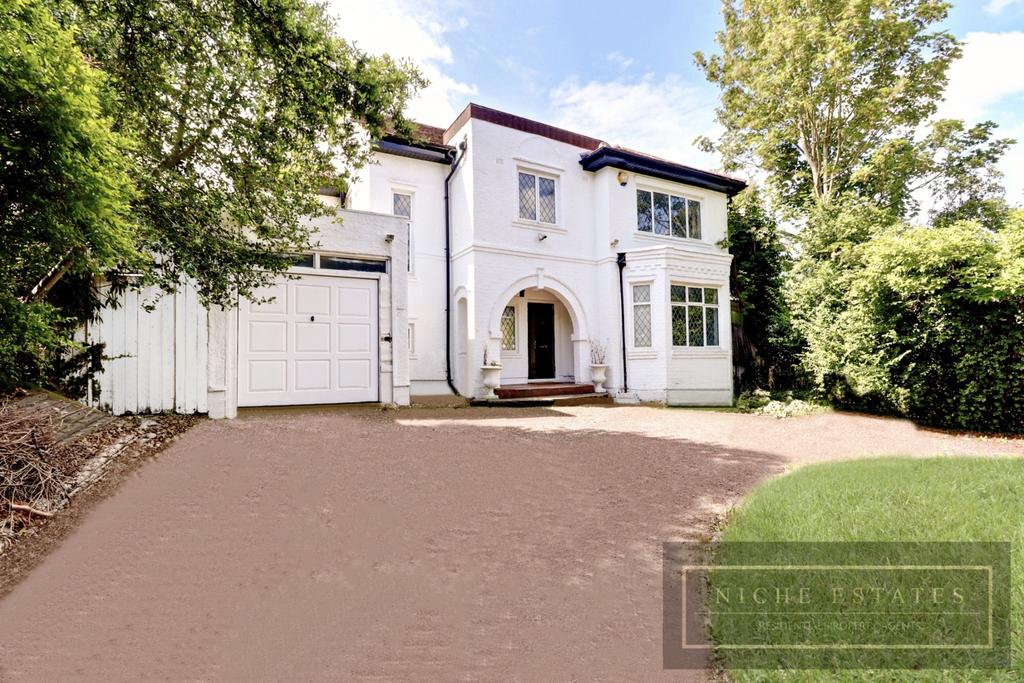 Alexandra Grove, North Finchley, N12 SEE 3D VIRTUAL TOUR! 6 bed