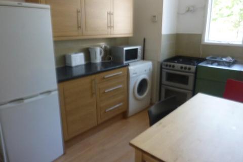 2 bedroom apartment to rent, Caledonian Road, London N1