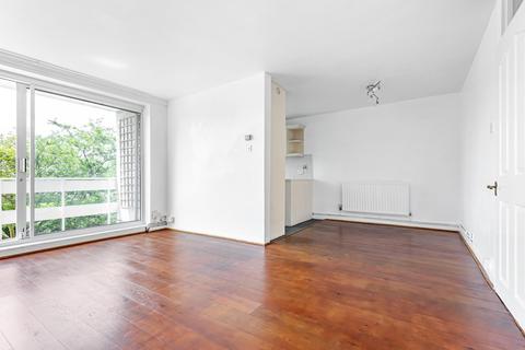 Flat 4, Belvedere Court Queens Road, Kingston Upon Thames, KT2 7SJ