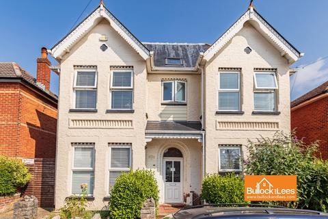15 Langton Road, Bournemouth, BH7 6HS