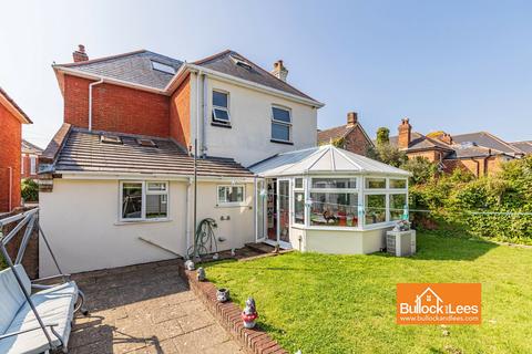 15 Langton Road, Bournemouth, BH7 6HS