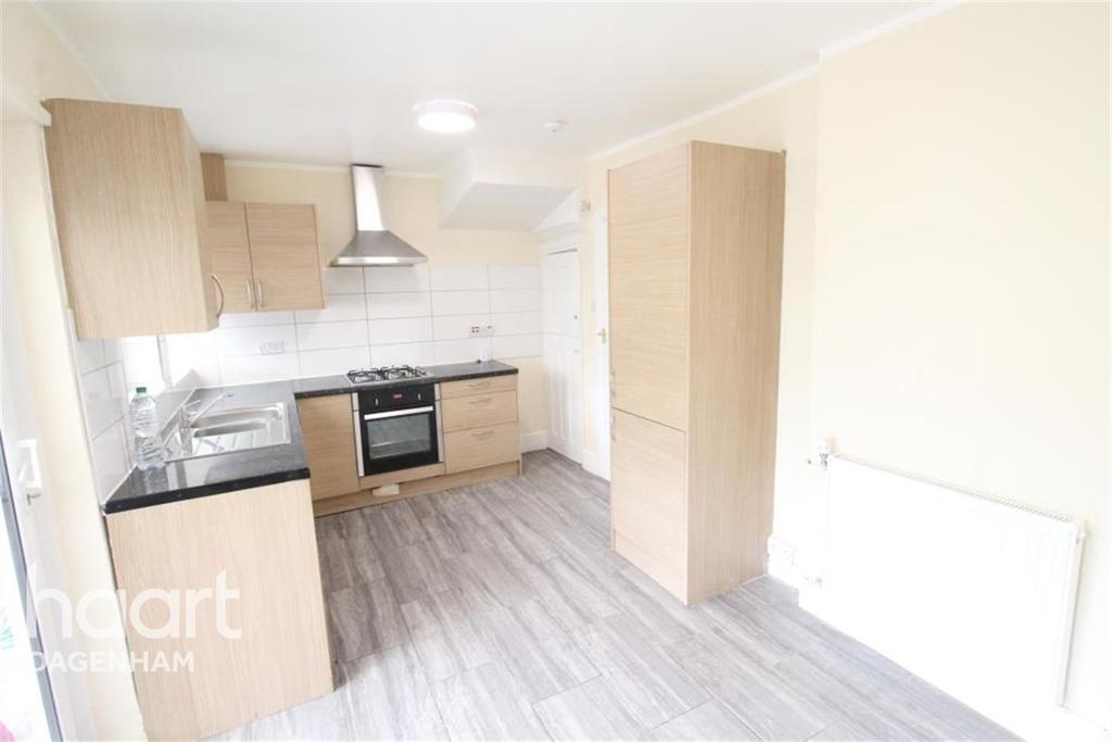 Orchard Road, Dagenham 3 bed terraced house £1,350 pcm (£312 pw)