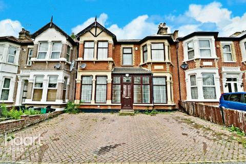 6 Courtland Avenue, Ilford, IG1 3DW