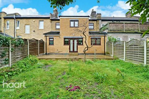 6 Courtland Avenue, Ilford, IG1 3DW