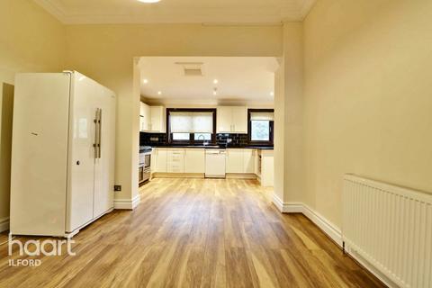 6 Courtland Avenue, Ilford, IG1 3DW
