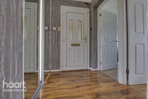 4, Middlesborough House Kingsbridge Circus, Romford, RM3 8NJ