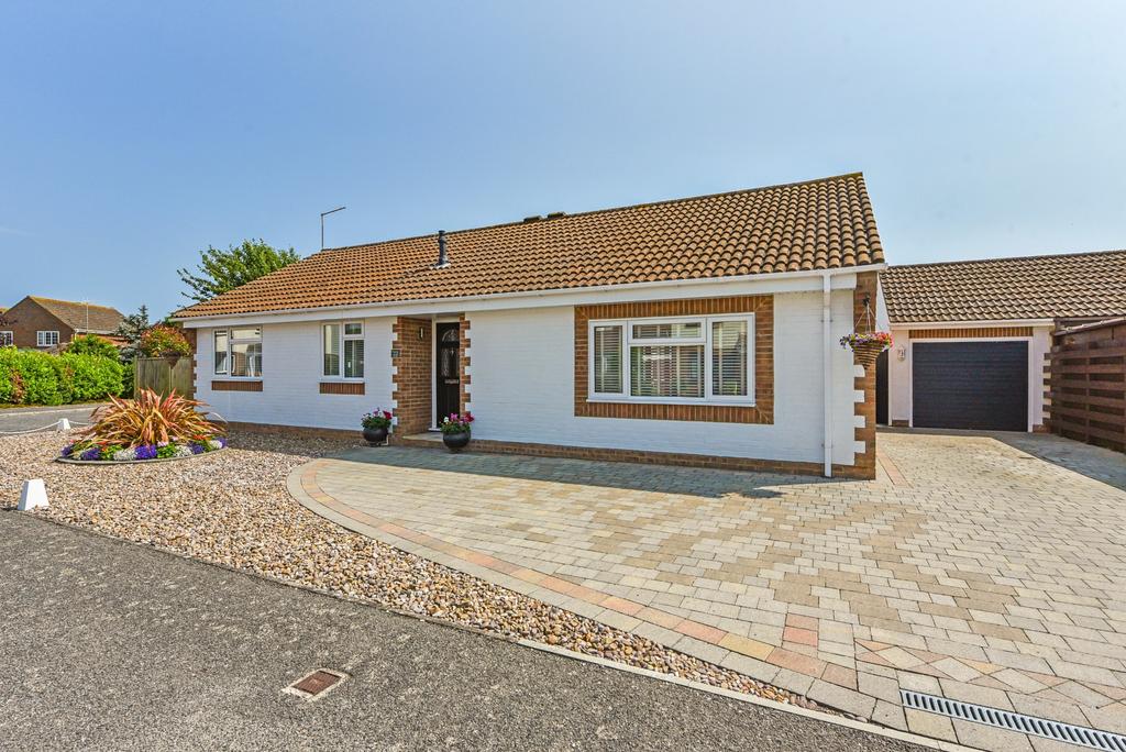 Aldwick Felds, Bognor Regis 3 bed detached bungalow for sale £625,000