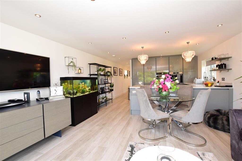 Kitchen / Lounge/Diner