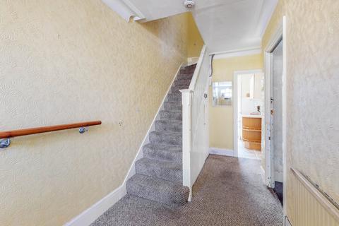 69 Manton Avenue, London, W7 2DY