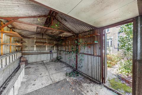 69 Manton Avenue, London, W7 2DY