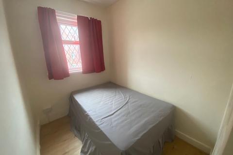 1 bedroom flat to rent, Gynn Avenue Blackpool FY1 2LD