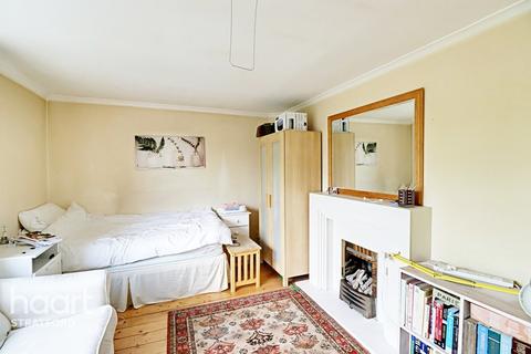 20 East Road, London, E15 3QR
