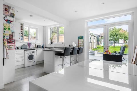 33 Mounthurst Road, Bromley, BR2 7QW