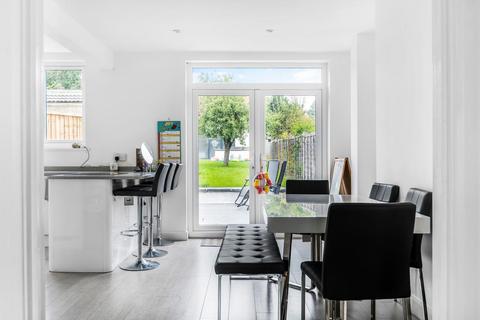 33 Mounthurst Road, Bromley, BR2 7QW