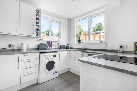 33 Mounthurst Road, Bromley, BR2 7QW
