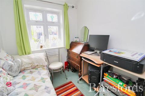 113 Springfield Gardens, Upminster, RM14 3ES