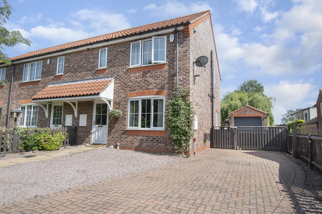 Main Street, Worlaby, Brigg 3 bed end of terrace house £195,000