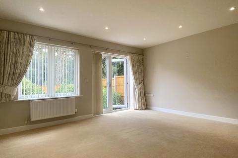 3 bedroom semi-detached house to rent, Lower Parkstone, Poole
