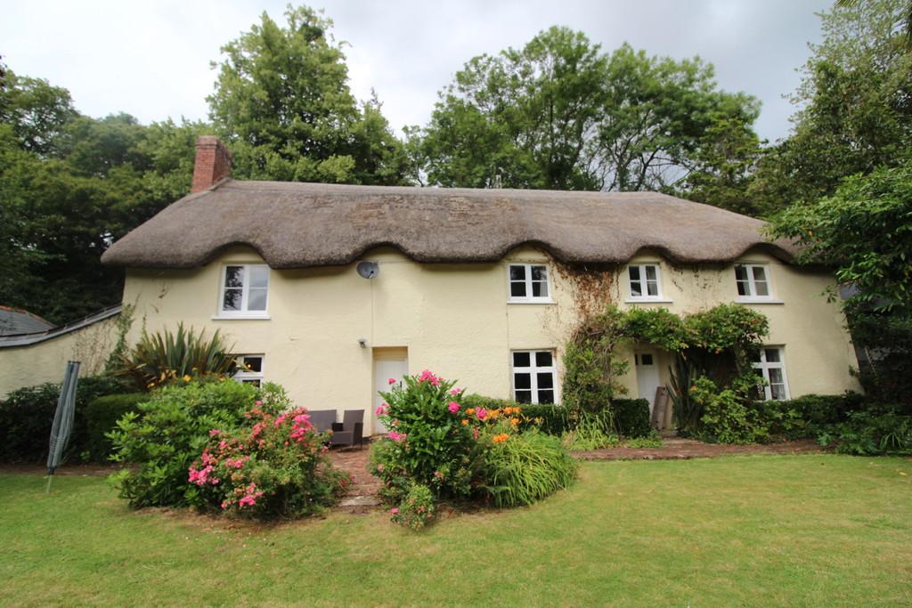 Ide, Exeter 5 bed cottage to rent £2,600 pcm (£600 pw)