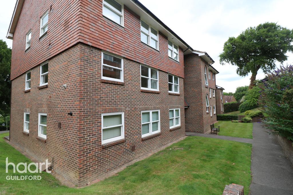 Rookwood Court, Guildford 2 bed apartment £425,000