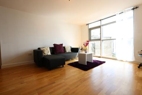 2 bedroom apartment to rent - Altolusso, Bute Terrace, Cathays