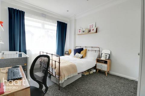 226 North Street, Romford, RM1 4QD