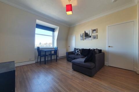 1 bedroom flat to rent, Merkland Road East, Top Floor, Aberdeen