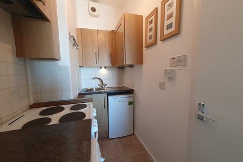 1 bedroom flat to rent, Merkland Road East, Top Floor, Aberdeen