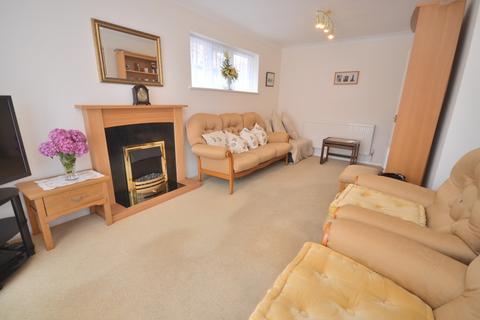4 Carters Close, Clacton-on-sea, CO16 7AT
