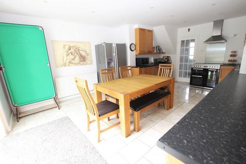 65 Hillside Road, Dartford, DA1 3NT