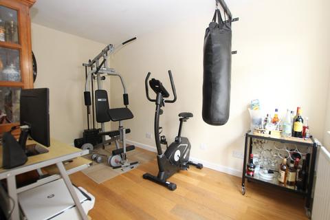 65 Hillside Road, Dartford, DA1 3NT