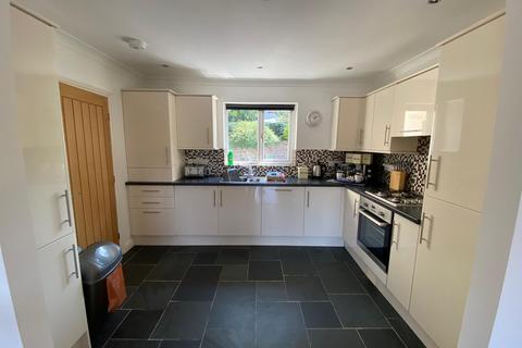3 bedroom end of terrace house for sale, Castle Hall Road, Blackbridge, Milford Haven, Pembrokeshire, SA73