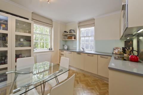 2 bedroom apartment to rent - Flat 9 Ingelow House, Holland Street, Kensington, London, W8