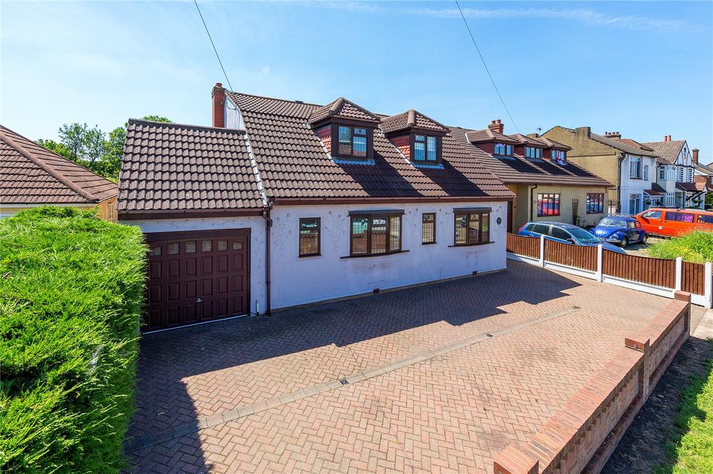 Farm Road, Rainham, RM13 5 bed detached house £650,000