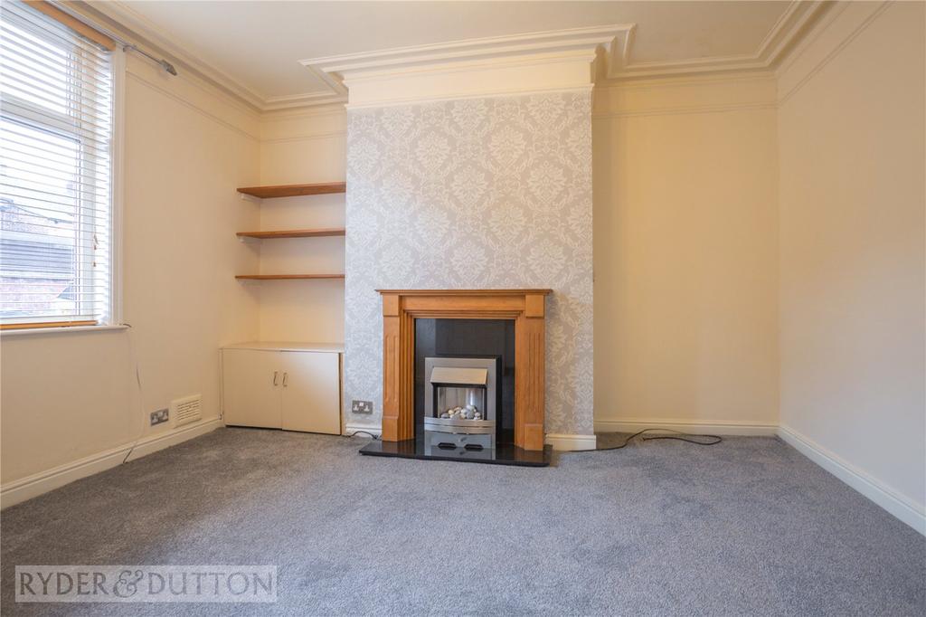 Tatton Street, Stalybridge, SK15 2 bed terraced house £135,000