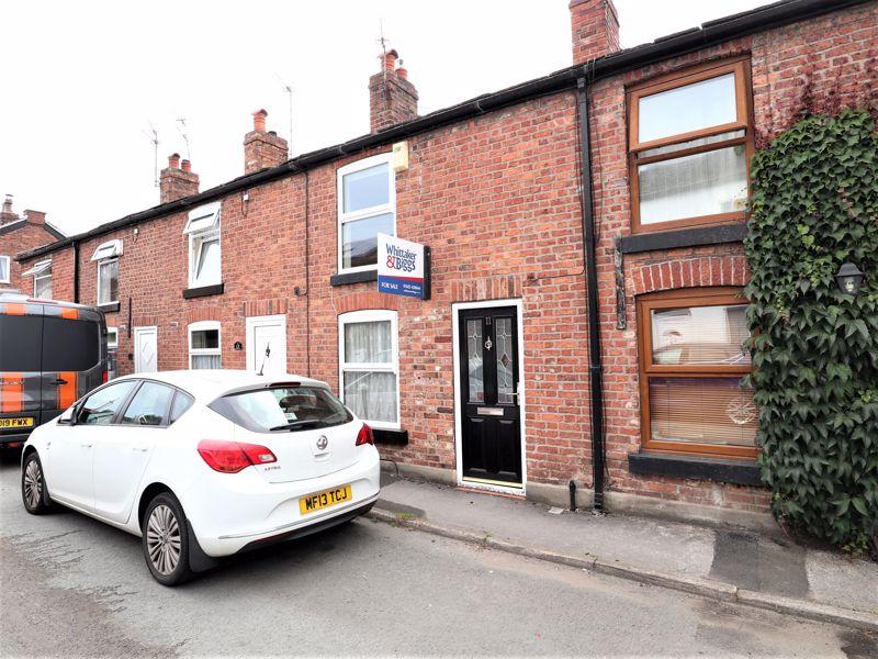 Brookfield Lane, Macclesfield... 1 bed terraced house £135,000