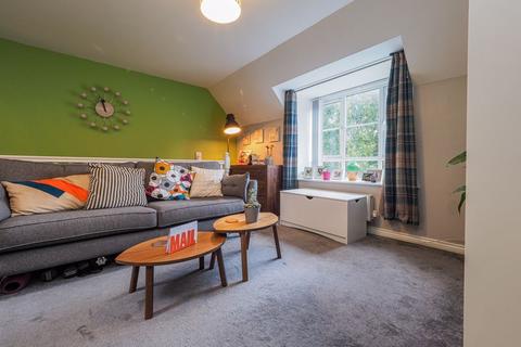 2 bedroom flat to rent - Bramley Copse, Long Ashton, BS41 9FG