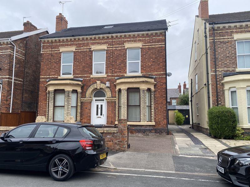 Rossett Road, Crosby 2 bed apartment £650 pcm (£150 pw)
