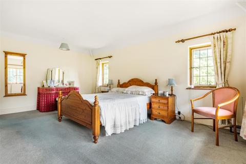 Ferndown Chase Lane, Haslemere, GU27 3AG