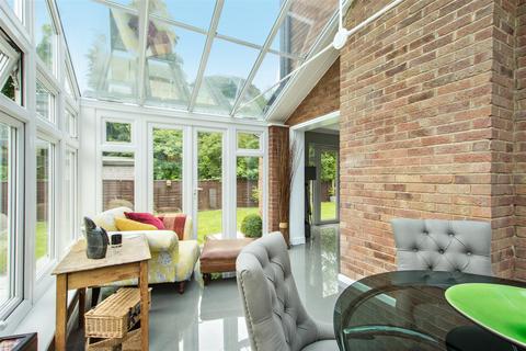 7b Winton Road, Orpington, BR6 7AL